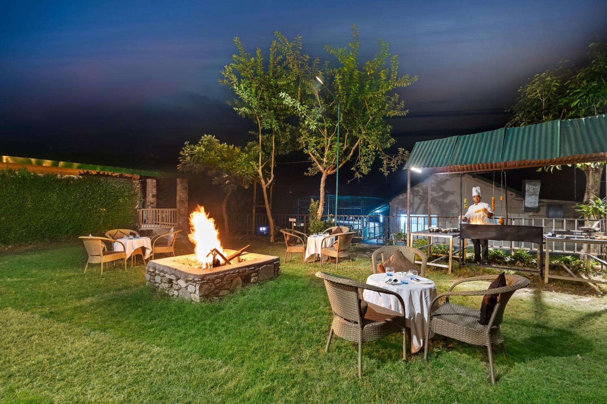 Sterling Corbett Garjia Exterior foto