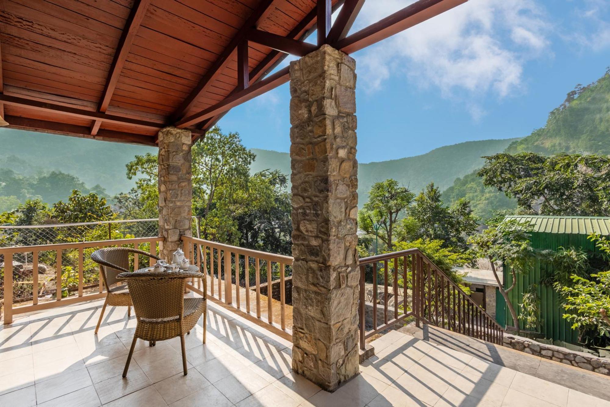 Sterling Corbett Garjia Exterior foto