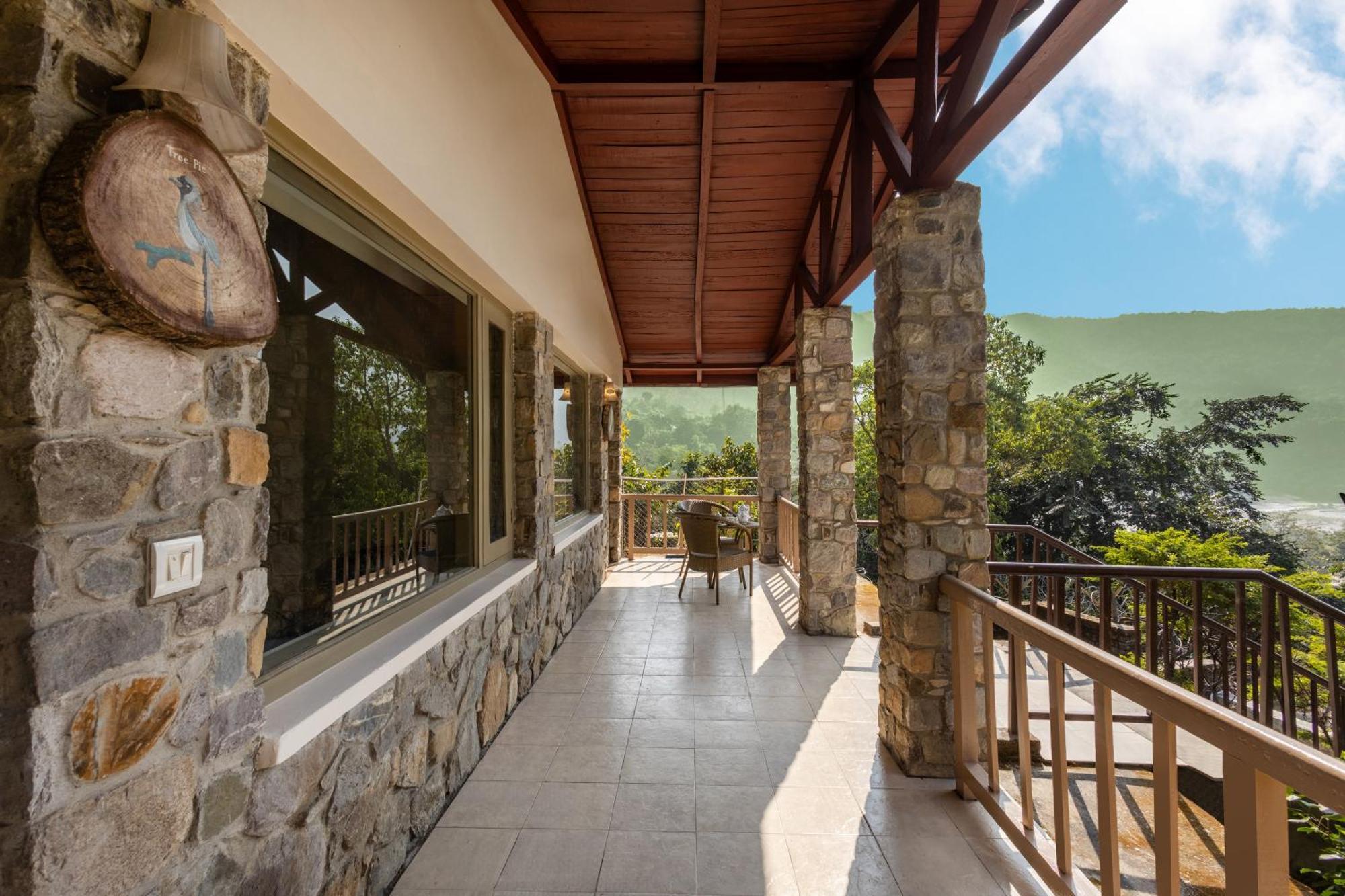 Sterling Corbett Garjia Exterior foto