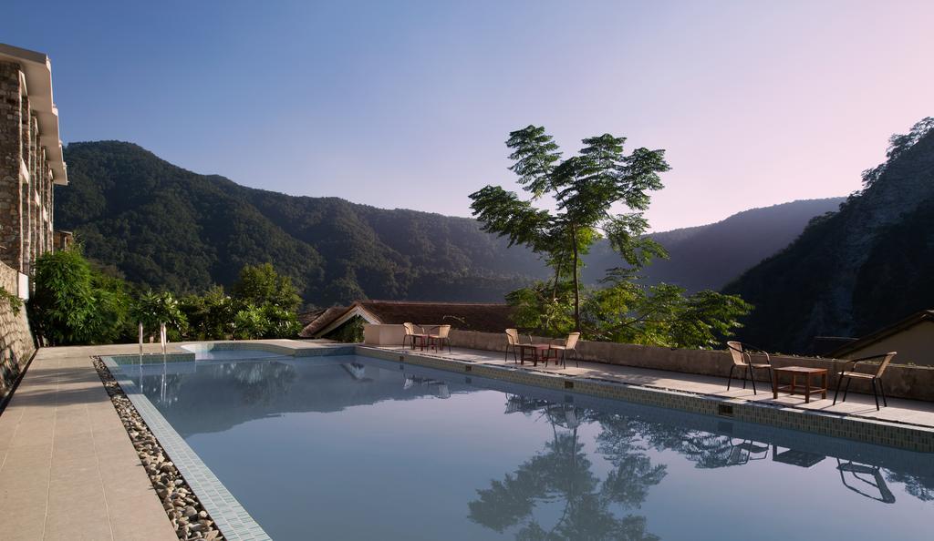 Sterling Corbett Garjia Exterior foto